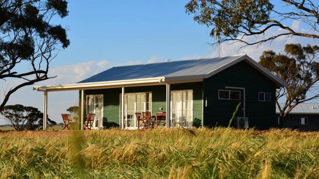 Mary'S Farm Cottages Kukerin Extérieur photo